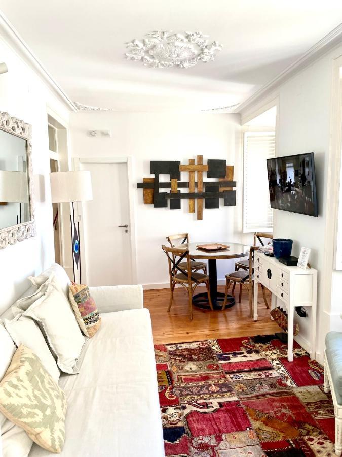 Bright And Spacious Three Bedroom Apt In The Heart Of Лиссабон Экстерьер фото