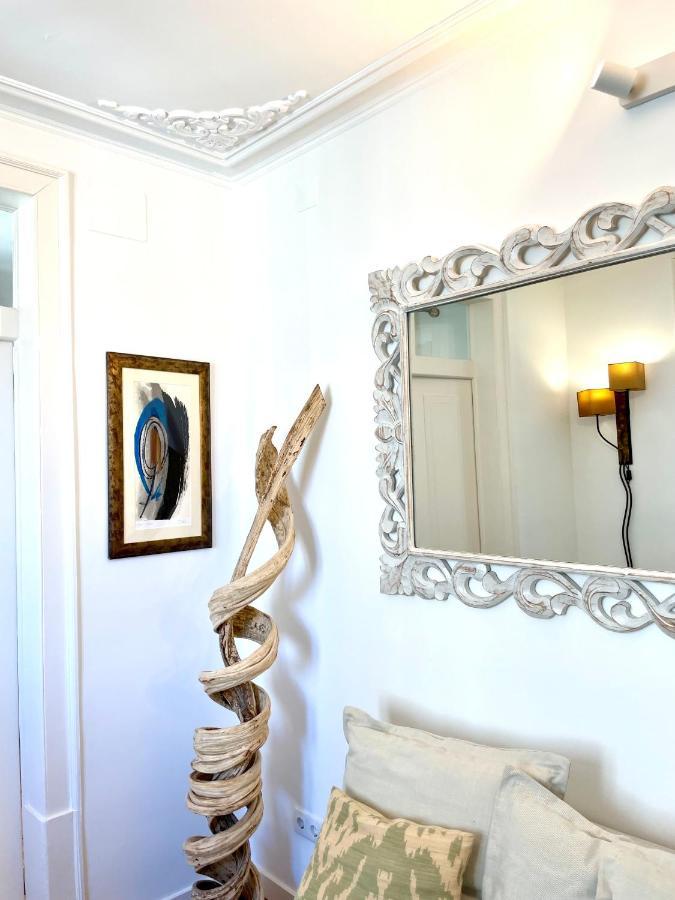Bright And Spacious Three Bedroom Apt In The Heart Of Лиссабон Экстерьер фото