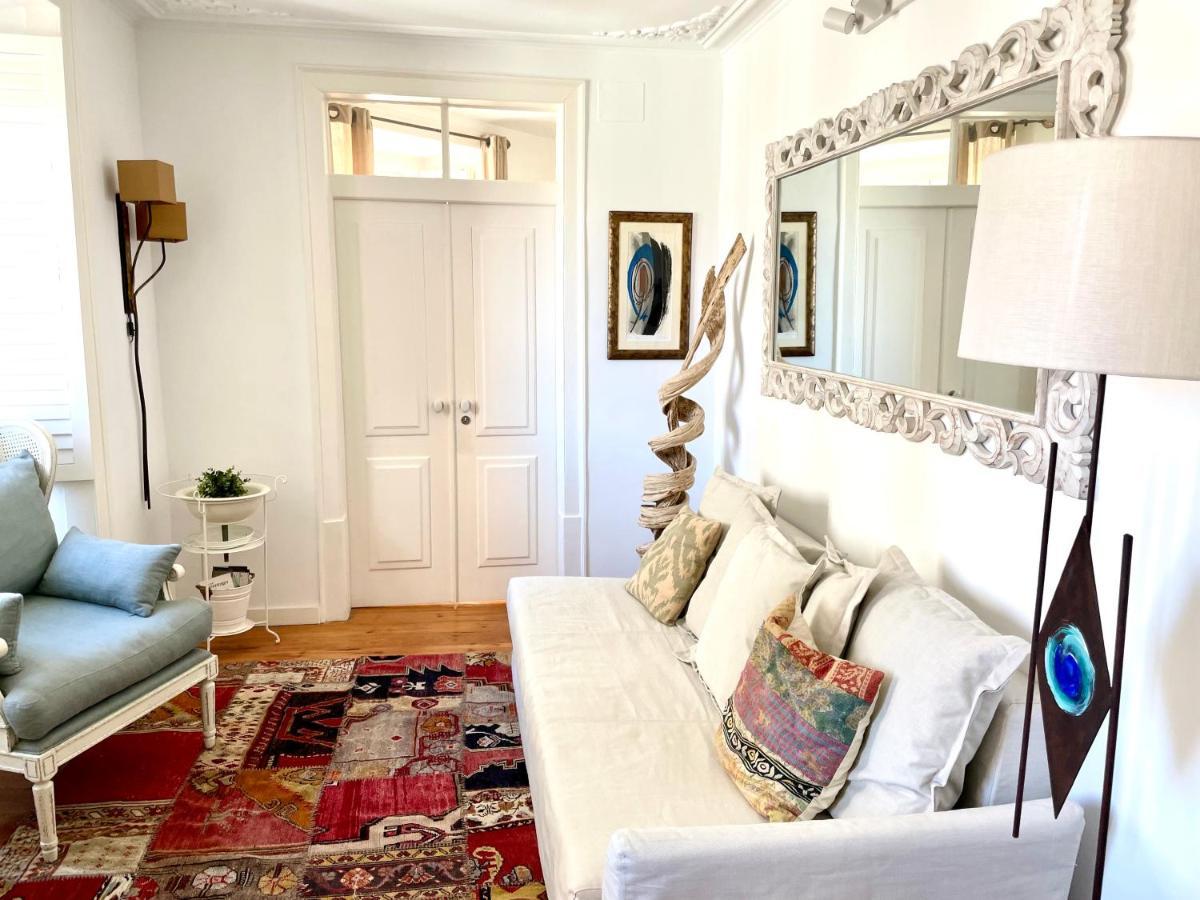 Bright And Spacious Three Bedroom Apt In The Heart Of Лиссабон Экстерьер фото