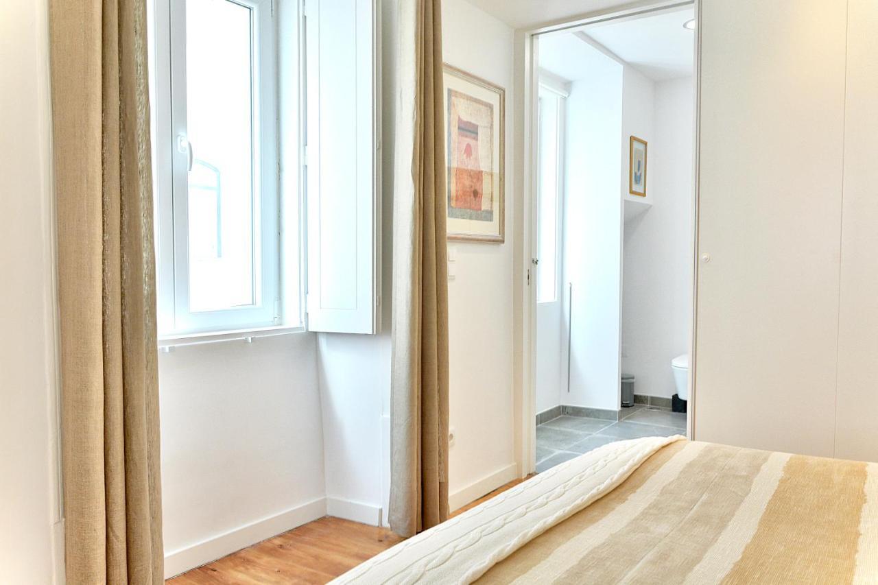 Bright And Spacious Three Bedroom Apt In The Heart Of Лиссабон Экстерьер фото