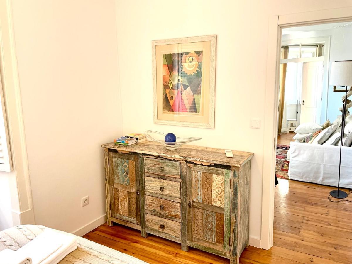 Bright And Spacious Three Bedroom Apt In The Heart Of Лиссабон Экстерьер фото