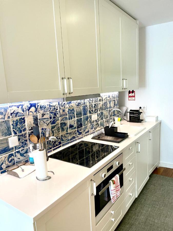Bright And Spacious Three Bedroom Apt In The Heart Of Лиссабон Экстерьер фото
