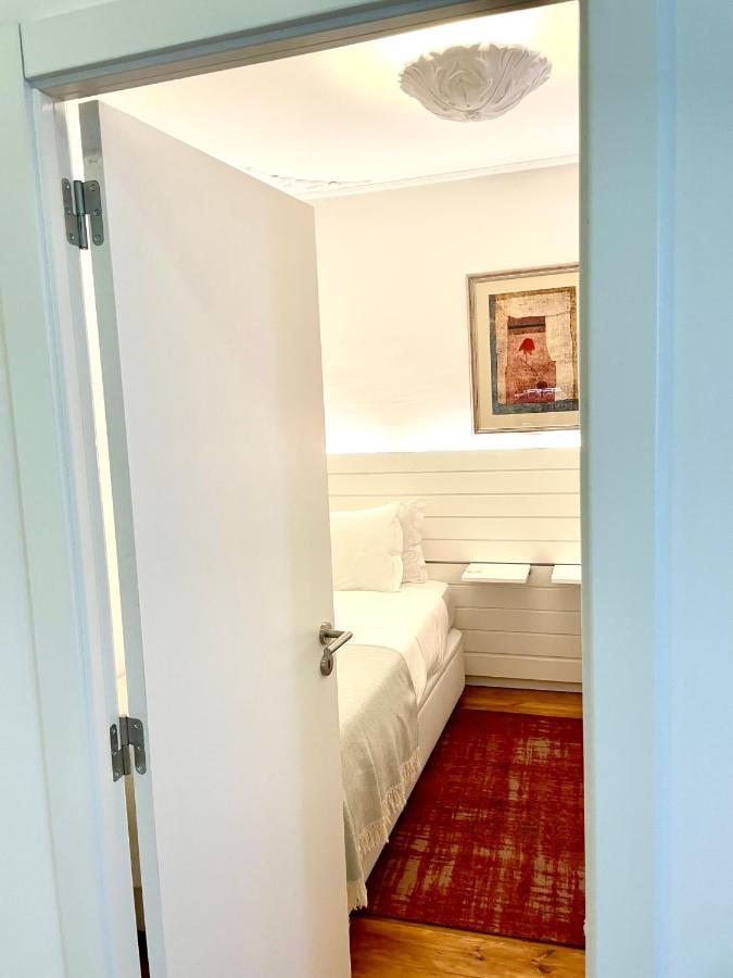 Bright And Spacious Three Bedroom Apt In The Heart Of Лиссабон Экстерьер фото